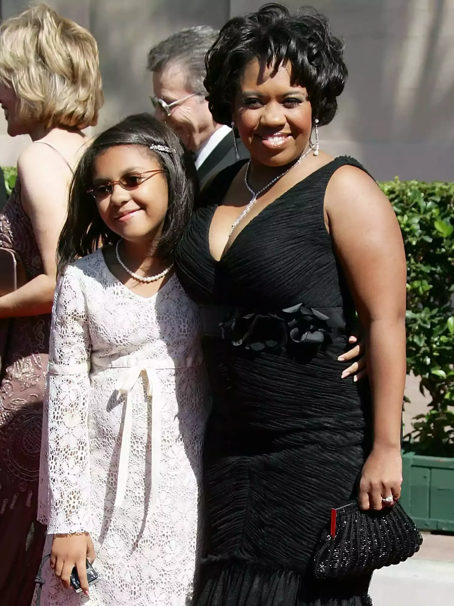 Chandra Wilson and daughter Sarina arrive at the 2006 Creative Arts Awards on August 19, 2006 in Los Angeles, California.